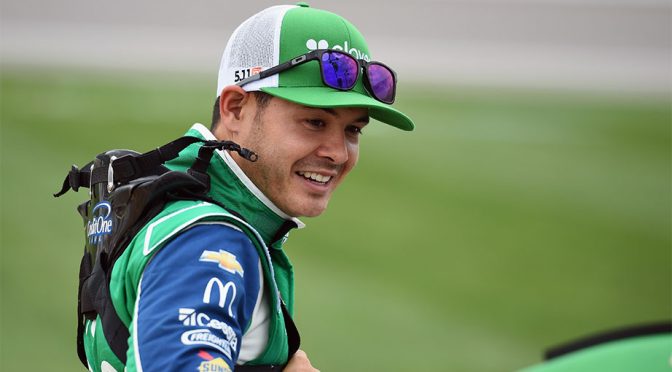 Ryan Blaney, Kyle Larson claim stage victories at Kansas