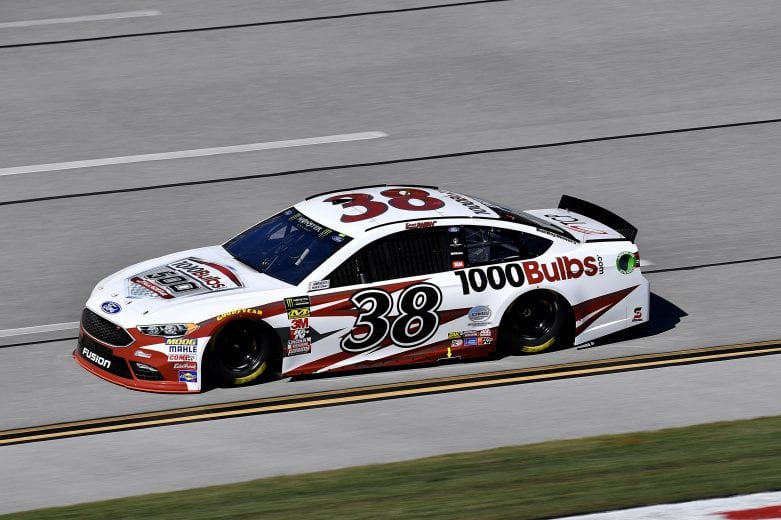 #38: David Ragan, Front Row Motorsports, Ford Fusion 1000Bulbs.com