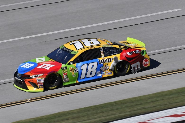 #18: Kyle Busch, Joe Gibbs Racing, Toyota Camry M&M's