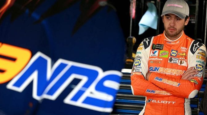 Chase Elliott aims to continue Martinsville growth in Round of 8 opener