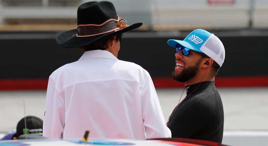 Richard Petty talks with Bubba Wallace
