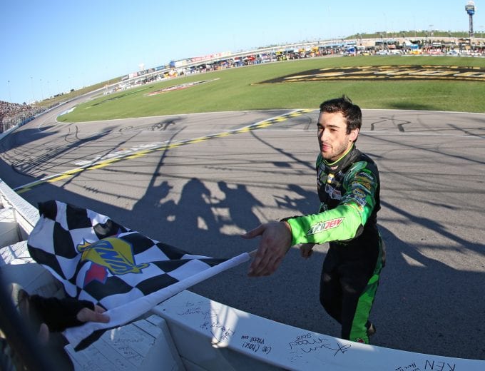 Chase Elliott wins at Kansas
