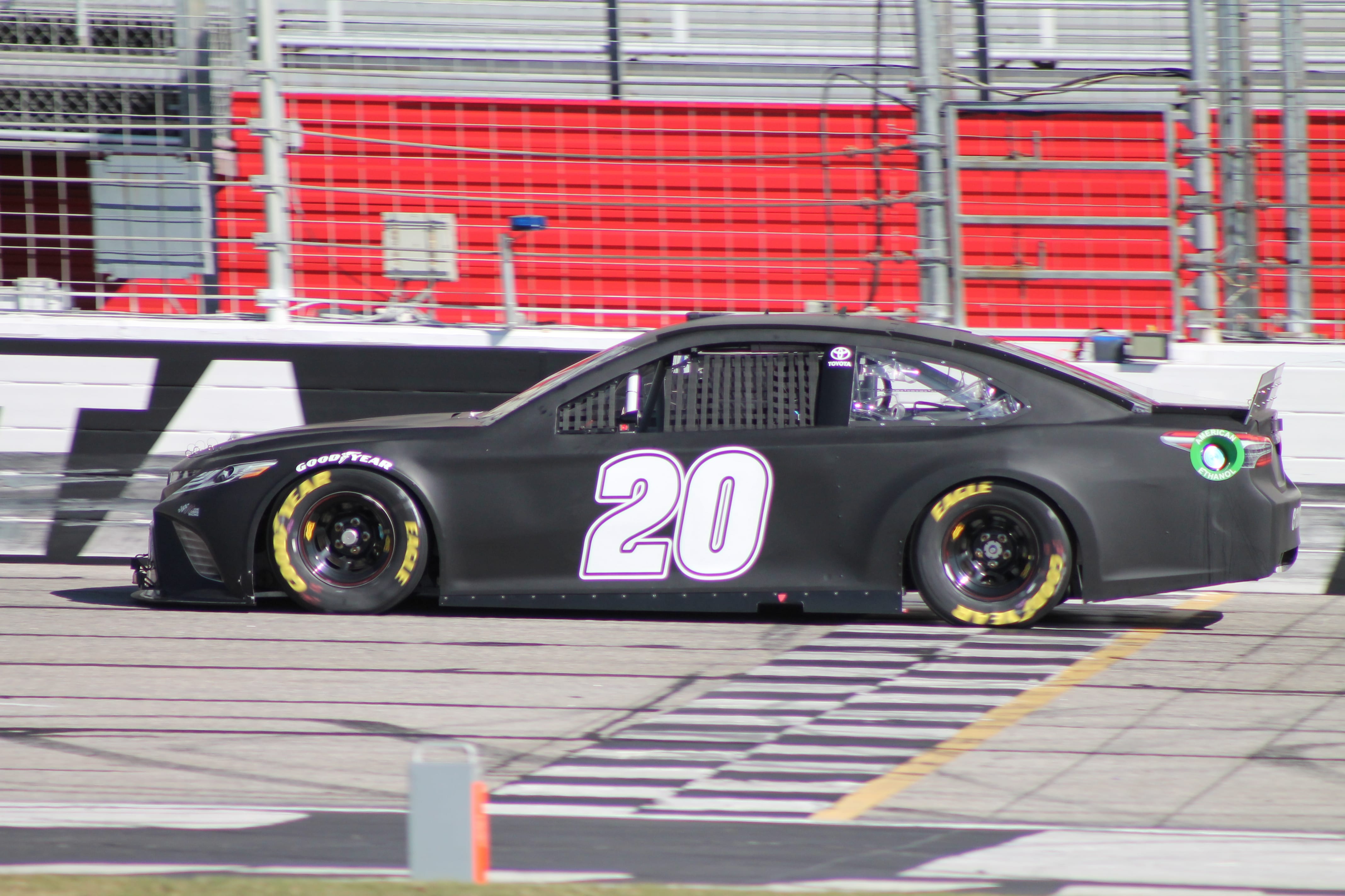 Goodyears Nh Tire Test Will It Impact Your Favorite Nascar Driver - 09k6hwm