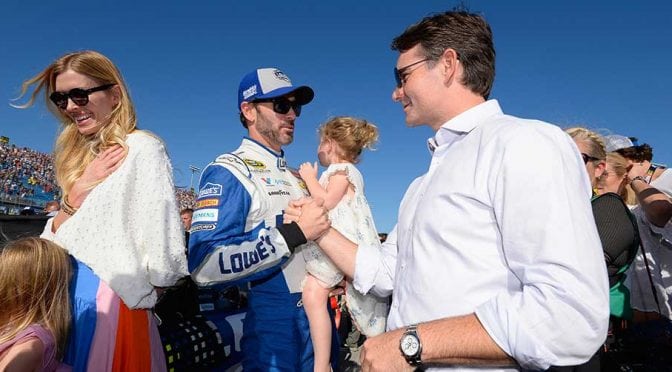 Featured image for Jeff Gordon reacts to Jimmie Johnson’s late-race move at Charlotte