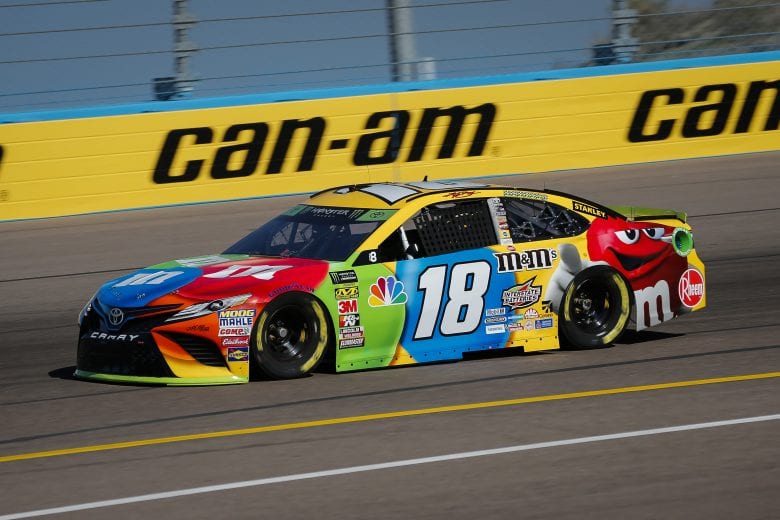 #18: Kyle Busch, Joe Gibbs Racing, Toyota Camry M&M's