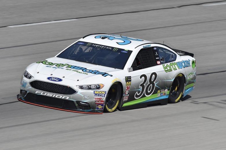 #38: David Ragan, Front Row Motorsports, Ford Fusion Earthwater