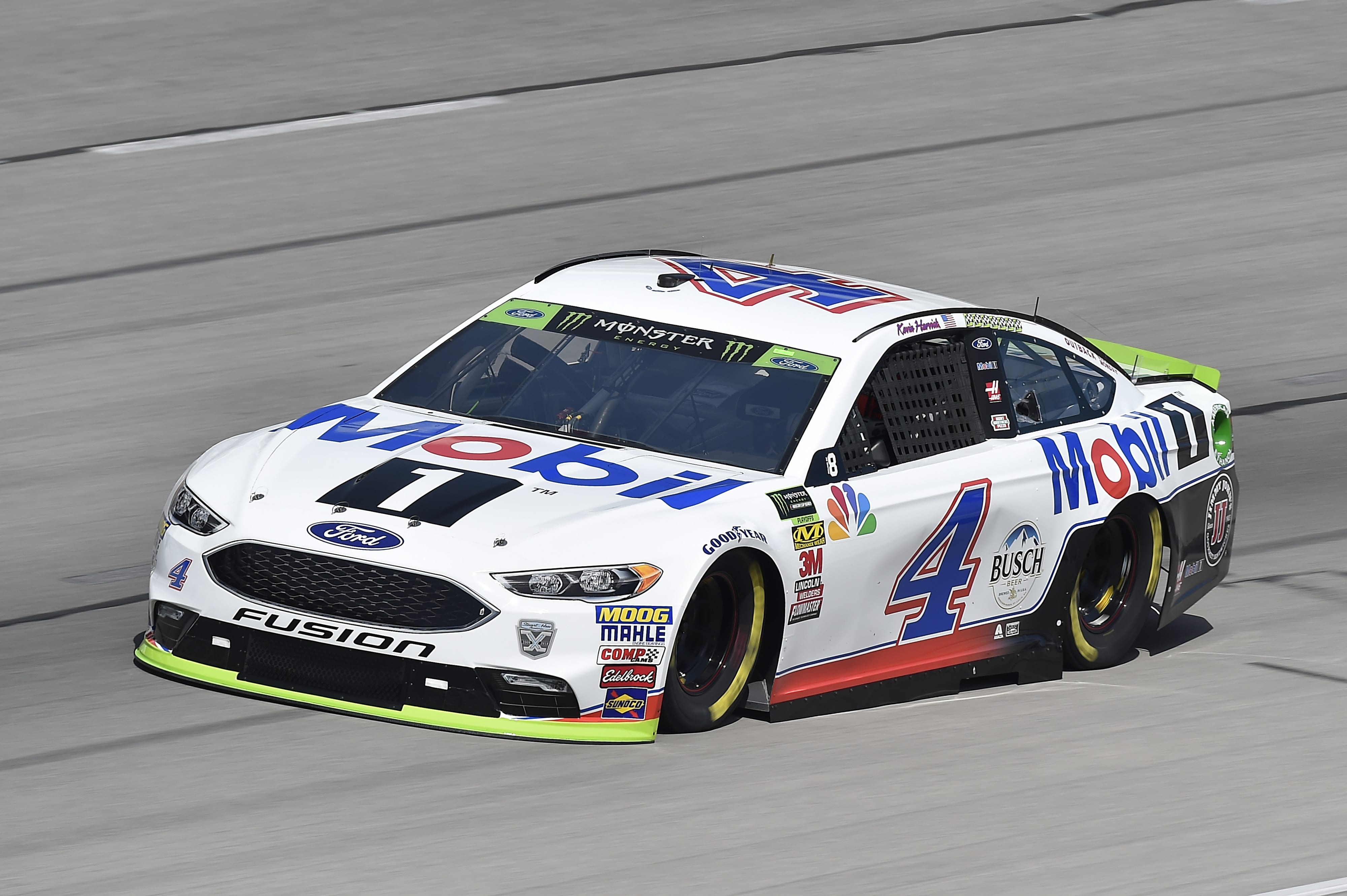#4: Kevin Harvick, Stewart-Haas Racing, Ford Fusion Mobil 1