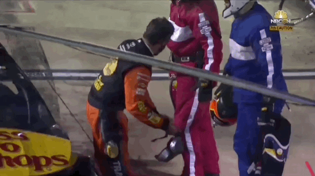 2018 Nov26 Steveluvender Gifs 11 Angry Martin Truex Jr