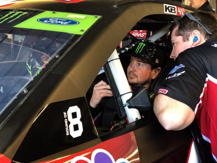 Kurt Busch loads in for practice at ISM Raceway.