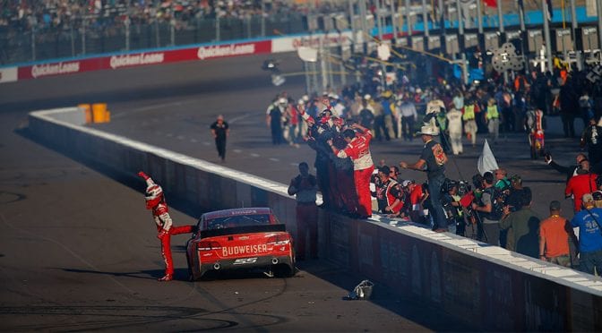 Featured Image for Lookback: Harvick shines in must-win race, Newman makes aggressive move