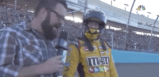 2019 Jan22 Steveluvender Kyle Busch Gifs 17 Push