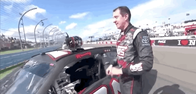 2019 Jan22 Steveluvender Kyle Busch Gifs 6 Cry2