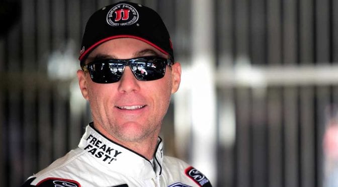 Harvick’s selective memory helps put last year’s brush with history in rearview mirror
