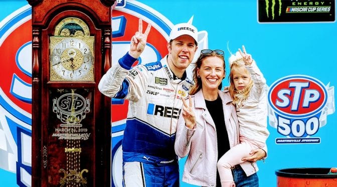 Keselowski cruises to dominant Martinsville win