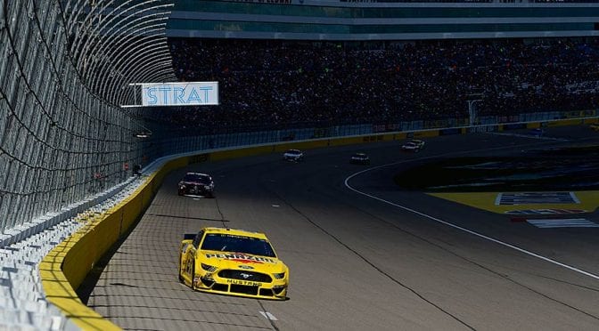 Team Penske rides momentum, aims to shake desert droughts at Phoenix