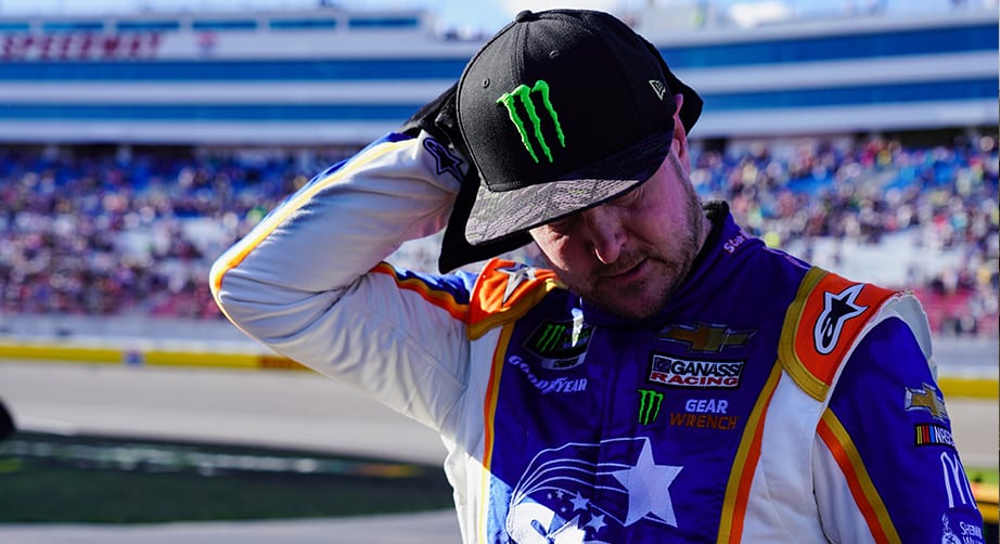 Kurt Busch on pit road