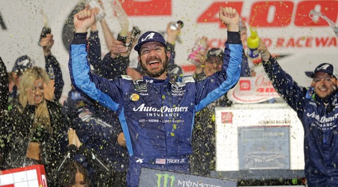 Martin Truex Jr. wins at Richmond to snap drought at short tracks