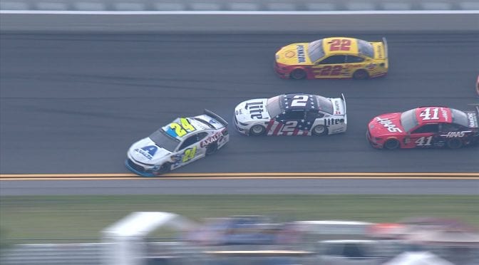 Brad Keselowski, William Byron tangle in final Daytona practice