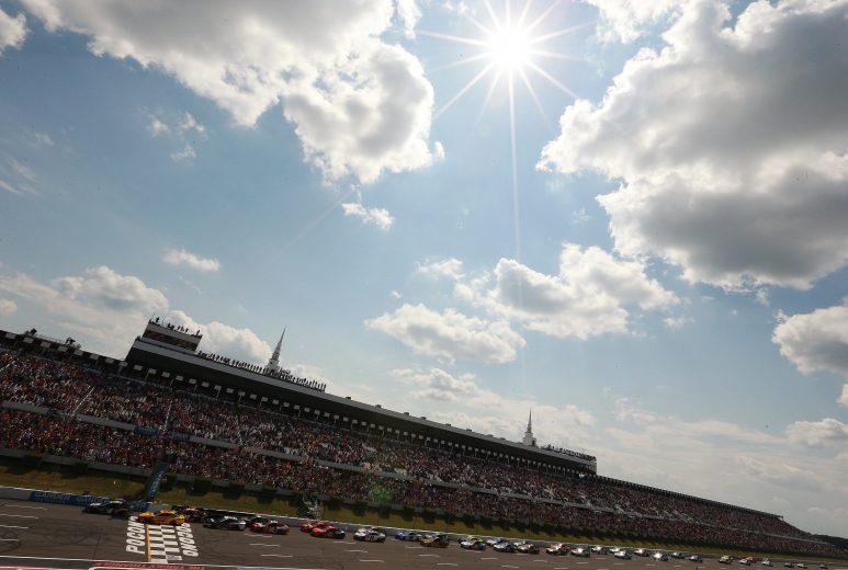 LONG POND, PENNSYLVANIA - JULY 28: Kevin Harvick, driver of the #4 Busch Beer Gen X Ford, leads the field during the start of the Monster Energy NASCAR Cup Series Gander RV 400 at Pocono Raceway on July 28, 2019 in Long Pond, Pennsylvania. (Photo by Sean Gardner/Getty Images) | Getty Images