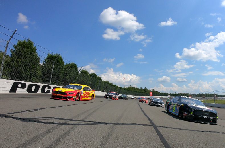 LONG POND, PENNSYLVANIA - JULY 28: Kevin Harvick, driver of the #4 Busch Beer Gen X Ford, leads the field during pace laps to start the Monster Energy NASCAR Cup Series Gander RV 400 at Pocono Raceway on July 28, 2019 in Long Pond, Pennsylvania. (Photo by Sean Gardner/Getty Images) | Getty Images