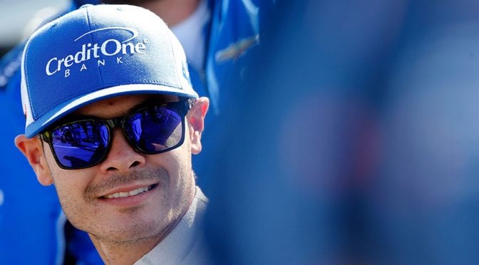 Kyle Larson, Credit One Bank honor local veteran with paint scheme