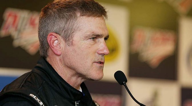 Featured image for Bobby Labonte slated for Modified debut at Bowman Gray Stadium