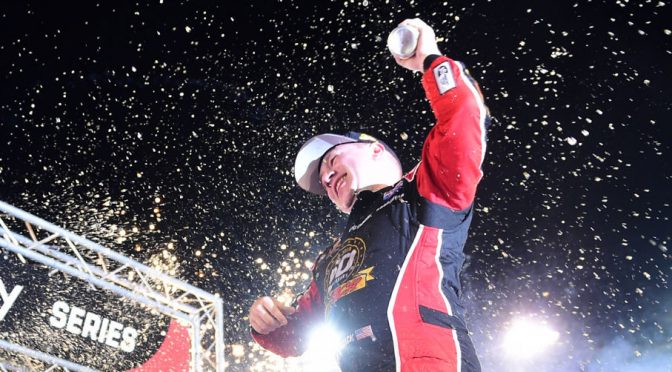 Featured image for Reddick rebounds from penalty to win for first time at Bristol