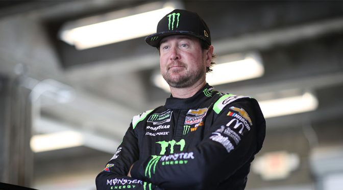 Featured Image for Kurt Busch, Clint Bowyer capitalize on late speed to lead Las Vegas practices
