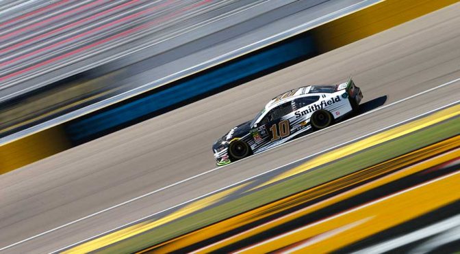 Five NASCAR teams penalized for lug-nut violations at Las Vegas
