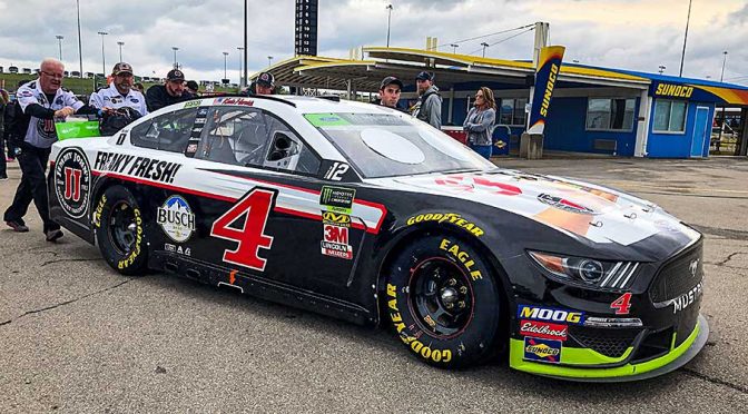 Featured Image for Inspection issues bar SHR No. 4 from qualifying at Kansas; JGR No. 19 also docked