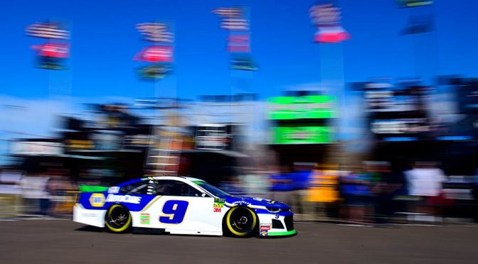 Featured Image for Four car chiefs ejected after pre-qualifying inspection trouble at Phoenix