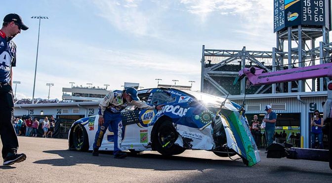 Chase Elliott’s playoff hopes end in mid-race crash at Phoenix