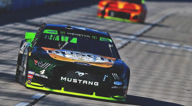 Featured image for Aric Almirola, Kevin Harvick win stages in Texas playoff race