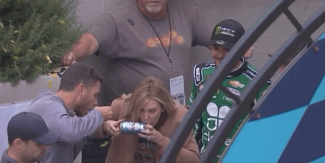 2019 Dec 9 Steveluvender Gifs Victory 18