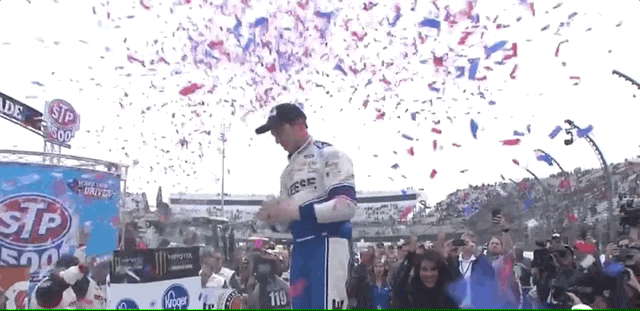 2019 Dec 9 Steveluvender Gifs Victory 2