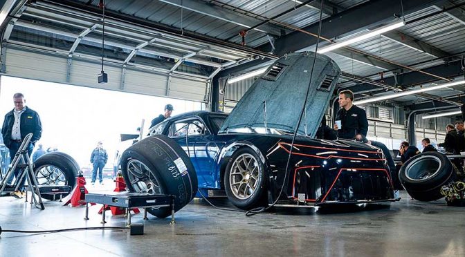 Featured Image for Joey Logano to drive Next Gen car in two-day test at ISM Raceway