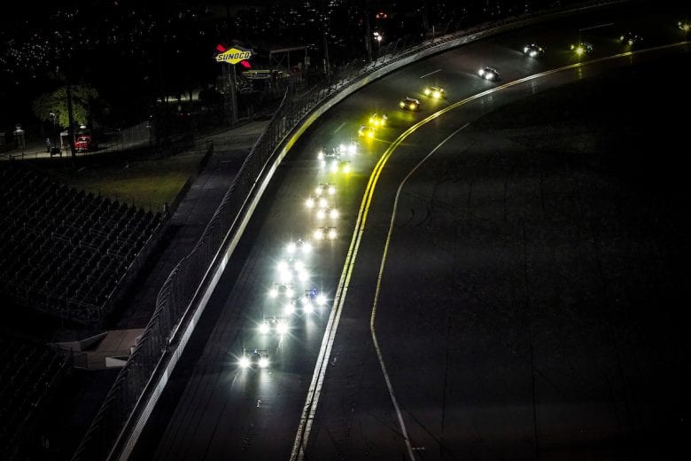 Night racing, #77 Mazda Team Joest Mazda DPi, DPi: Oliver Jarvis, Tristan Nunez, Olivier Pla, restart