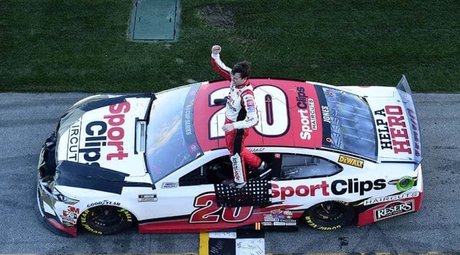 Erik Jones wins crash-filled Busch Clash at Daytona
