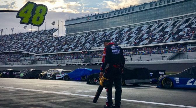 Daytona 500 delayed until Monday because of inclement weather