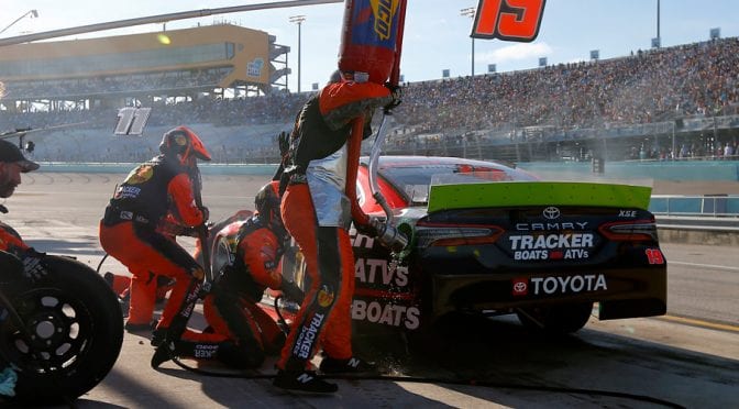 Featured image for Analysis: Martin Truex Jr., No. 19 team need cleaner pit stops