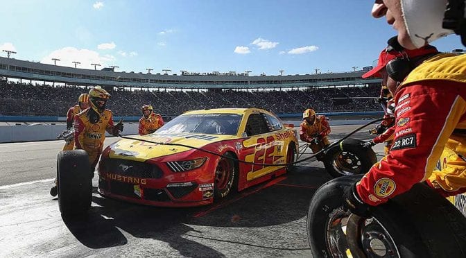 Team Penske No. 22 crew chief Paul Wolfe fined for Phoenix lug-nut violation