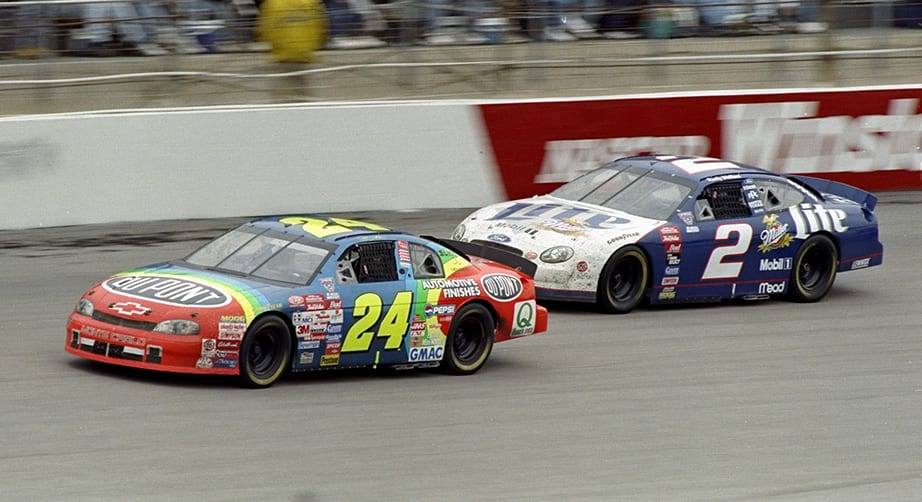 22 Feb 1998: Jeff Gordon drives in front of Rusty Wallace during the Goodwrench 400 at North Carolina Speedway in Rockingham, North Carolina. Mandatory Credit: Craig Jones /Allsport