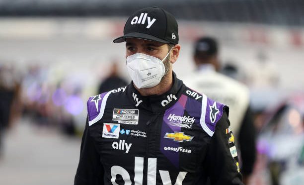 Featured image for Jimmie Johnson finishes eighth at Darlington Raceway