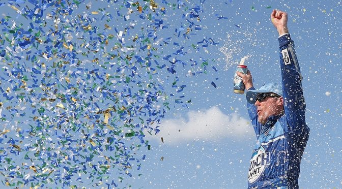 Featured Image for Kevin Harvick breaks 700 career Cup Series starts at Texas