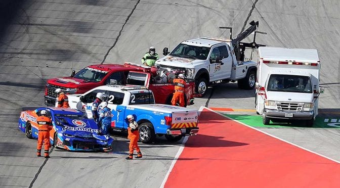Featured image for Houff’s gaffe alters complexion of Texas race, playoff hunt
