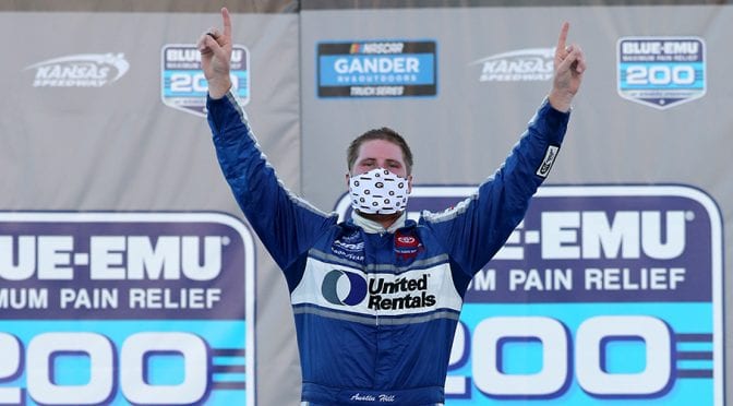 Featured image for Austin Hill cruises to first 2020 Gander RV & Outdoors Truck Series win at Kansas