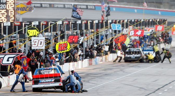 NASCAR modifies pit-stop procedure for stand-alone Gander Trucks race