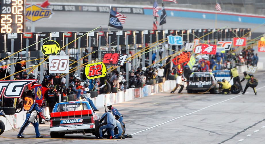 NASCAR modifies pitstop procedure for standalone races NASCAR