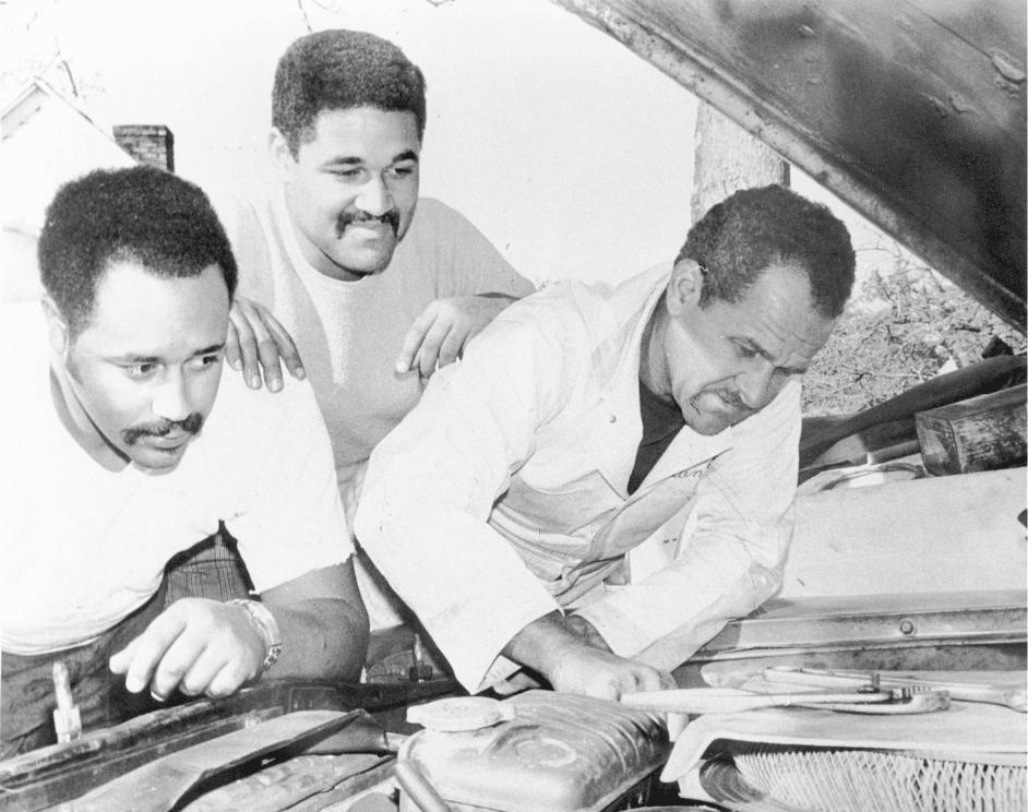 Wendell Scott Sons Working