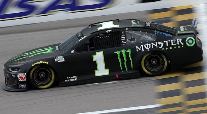 Featured Image for Kurt Busch sinks in early Round of 8 hole after Kansas engine woes